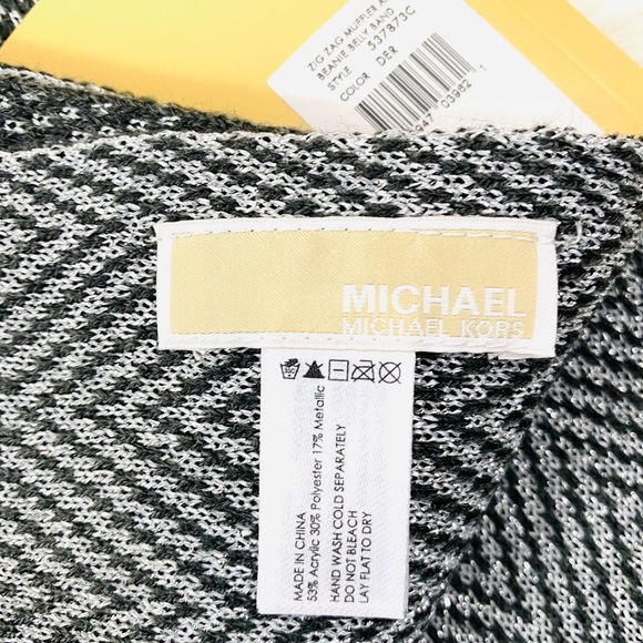 Michael Kors Scarf & Hat Set - Grey - Picture 6 of 8